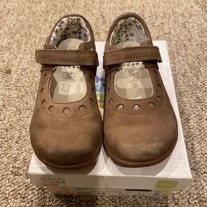 Clark’s toddler shoes